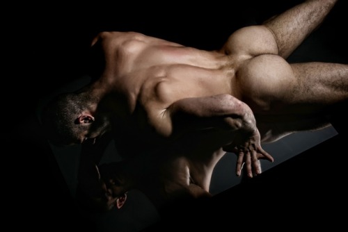 jeancome:  Jonathan Guijarro by Joan Crisol