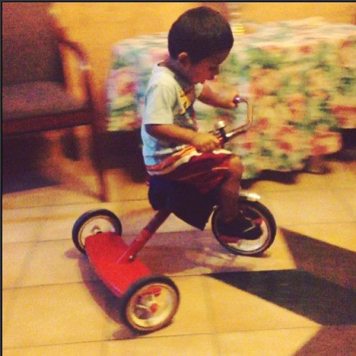 ibuckedyourfitch28: They tryna catch me riding dirty#swang #bang #trike @w_e_n_d_y18