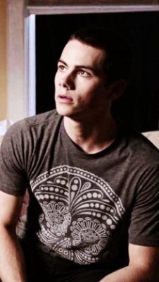 antho663:  famous-male-celeb-naked:  Dylan O'Brien (maybe)  Maybe it is