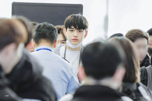 191227 WayV Lucasat Incheon International Airport© luardo not edit, crop, or remove the watermark