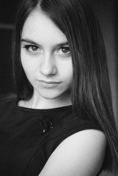 nicecal20:  Lera Bugorskaya (a.k.a. Laura B.), a former candydoll model.