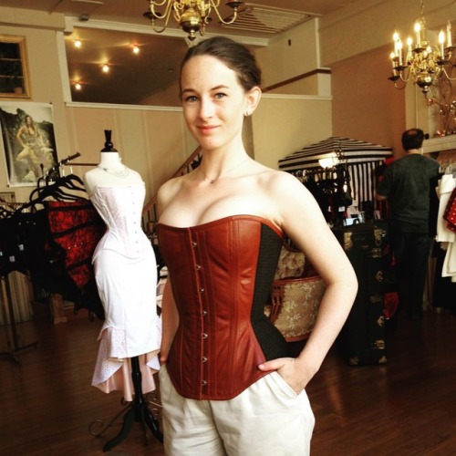 Dark Garden sweetheart @steambunnie trying on our #dollymop corset in leather and wool. It&rsquo