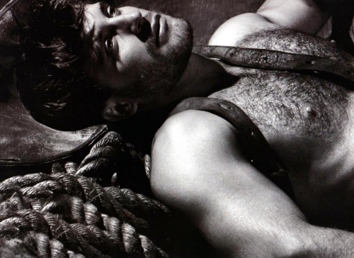 taomn:  Karlose Papastergiou (aka Karlosehair) by Paul Freeman First photo is a self-portrait
