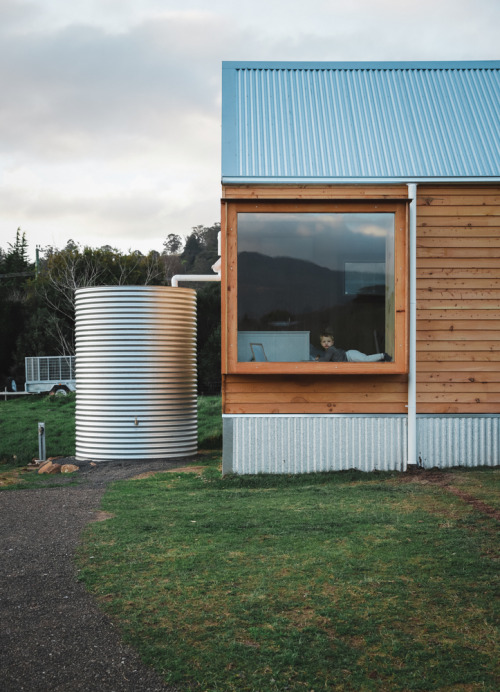 tasmanian house ~ atelier jiri lev | photos © sasha lev