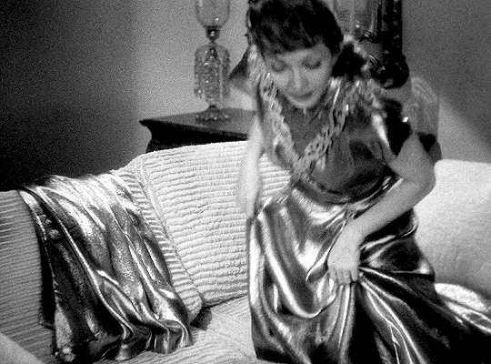 turnerclassicmilfs:Claudette Colbert in The Palm Beach Story (1942)