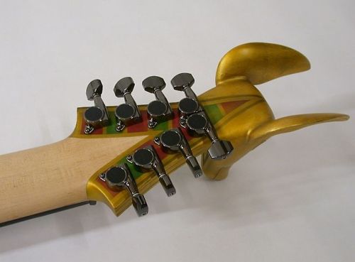 squigglydigg: shinymarshmallon: likeaplague: amplifiedparts: Finnish guitar maker Amfisound does som