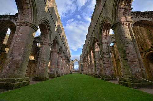 Fountains Abbey. HDR by robbaxter71 flic.kr/p/SRsZXs