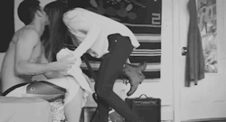 https://64.media.tumblr.com/00e6fbba41137992c38c04b4737b5c0b/tumblr_n4uw0gfrhJ1s0zonko1_500.gif