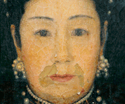 sofielh:  For more on how this painting was restored:  http://bento.si.edu/from-the-archives/larger-than-life-restoring-the-empress-dowager/