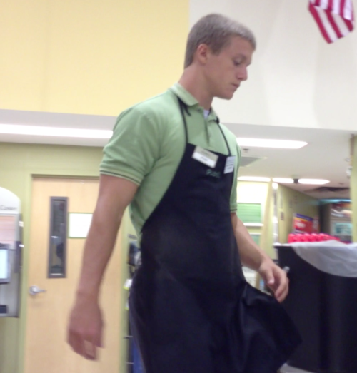 porngeekstuff:  Can you PLEASE carry my groceries to my bedroom?