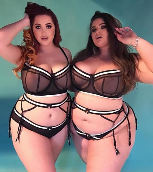 thechubbyvixen: Lucy and a very chubby friend, Yazmin Fox