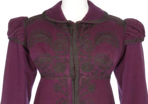 historicaldress: purple wool pelisse robe, 1810-20, with puffed mancherons over long sleeves, raised