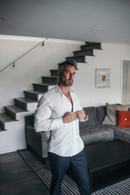 rossjordanphoto: when daddy comes home Roger Swift by Ross Jordan // more @rossjordanphoto on IG