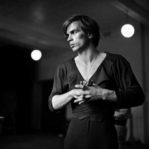 amphipathy: Rudolf Nureyev, one of the most talented dancers of the 20th century. Fled the communist