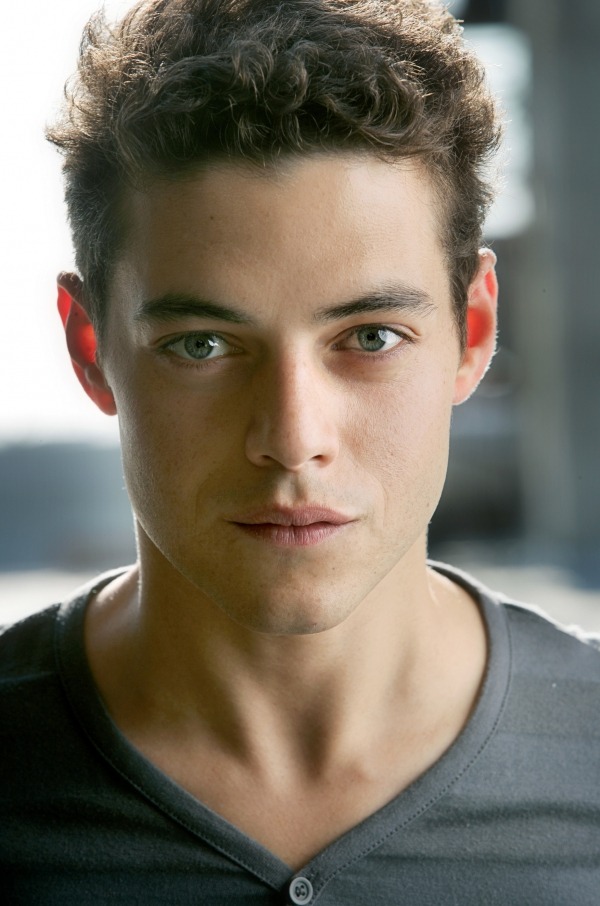 thegothdetectiv:  Let us take a moment to appreciate Rami Malek. Has a twin brother