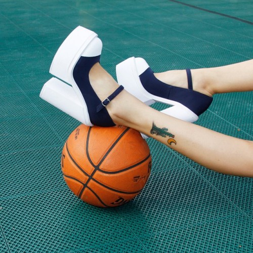 jeffreycampbellshoes:  Just working on our fitness. http://jcsho.es/topmodel-s  Love these shoes. ♥