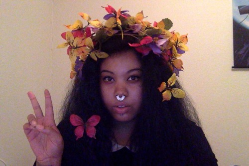 aeon-fux:testing out some floral looks for a video :-)oh my GOD!!!!!!!! I&rsquo;M SCREAMING THIS IS 