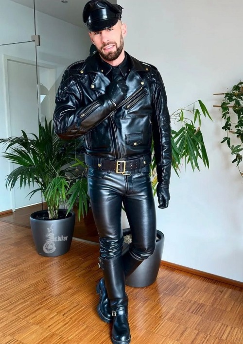 My Favorite Leathermen on Tumblr