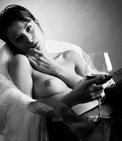 lovegoddess4all:  sexy ….. 4 films visit my blog http://goo.gl/LPoe6