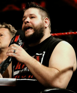 cesarosecticn:50 days of kevin owens (7/50)