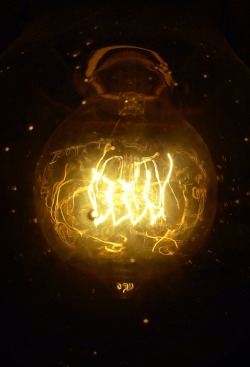 havehopeeee:  I took a picture of a lightbulb with my phone.