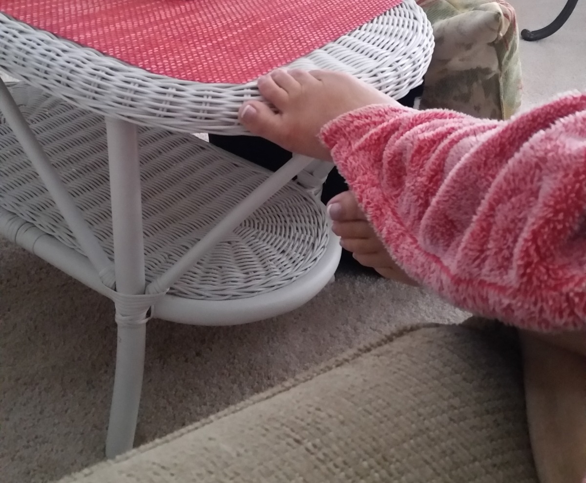 hotwife-feet-toes-soles:  Ohhh My!!! Daddy Likes :)Re-Blog… Make her famous…
