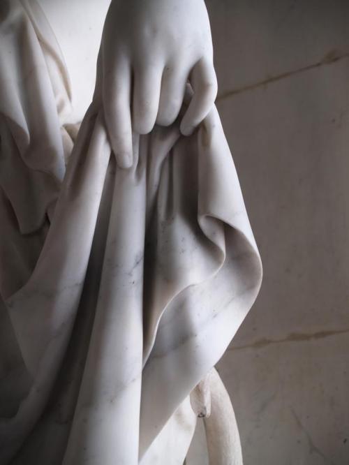 survivyng: soft marble sculptures appreciation post. 