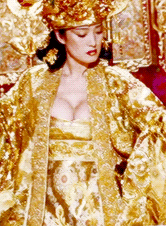 lochiels:costume series: Ladies gold coloured clothing[requested by anonymous]