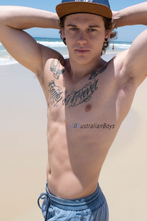 qldbloke: allaustralianboyscom:SURFER BRANDON - 19. Brandon is an exuberant/bouncy typical All Austr