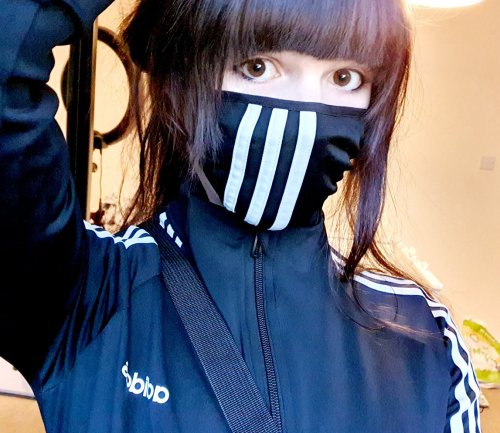 need cute bf who will wear adidas tracksuit with me pls uwu