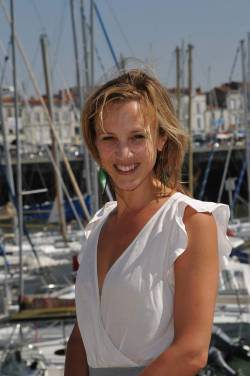 frenchblazer:  Marie Kremer in “Profilage”