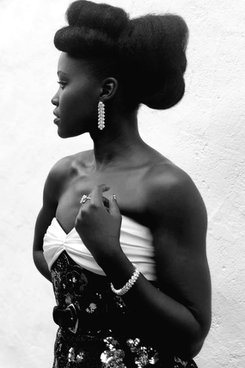 LUPITA NYONG’OGetting ready for Screen Actors Guild Awards › January 19, 2020