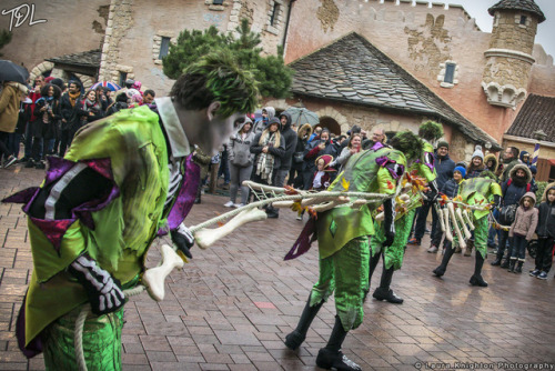 Mickey&rsquo;s Halloween Celebration Cavalcade! https://flic.kr/p/2bK658c by Laura Knighton / ThatDi