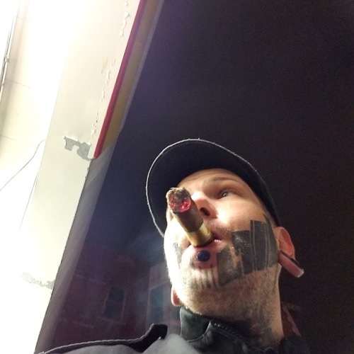 bustedink: Spitin’ and smokin’ on my way to play. A life of sin and revelry.