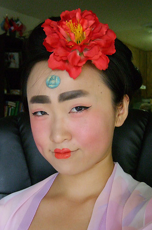 bedpartymakeover:  25 year old Chen Yen-hui recreates makeup looks from the Tang dynasty  the reenac