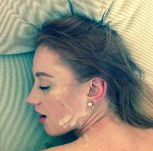 nodickfacials: cumshotheaven:(OC) My cumslut girlfriend (19) doing what she does best. ift.t