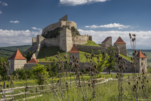 theseromaniansarecrazy: The Rupea fortress is one of the most beautiful medieval castles in Romania.