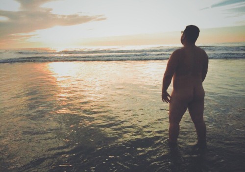 tonyvandercub:  A day at Blacks Beach. 