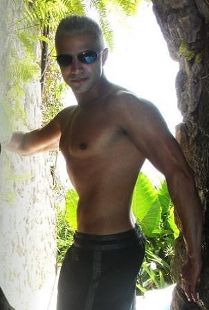 Male Celebrity Pits