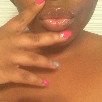 yhanamarie19:  💋👄👅