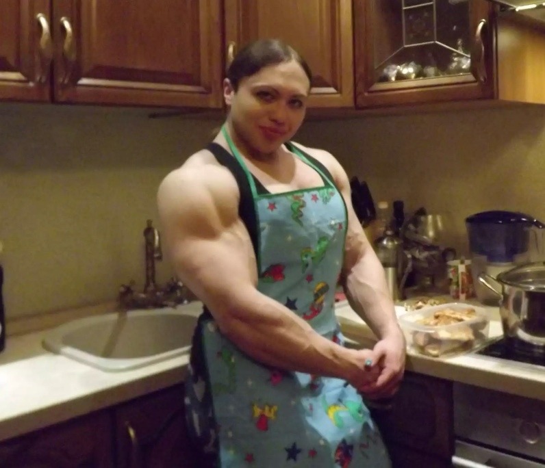fbbfan1:  Most densely muscled woman gets to work in the kitchen.  This goddess is