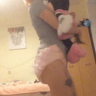 thekinkylittlekitten:  I hopes my ruffled nappy isnt too visible