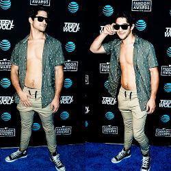 Tposeysource:  Tyler Posey At The Mtv Fandom Awards San Diego - At&Amp;Amp;T Post-Party