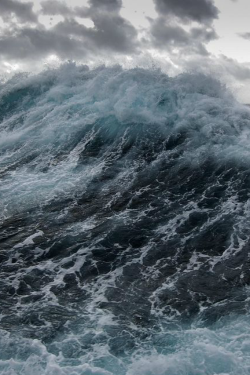 plasmatics-life:  Storm Wave |  by Longland