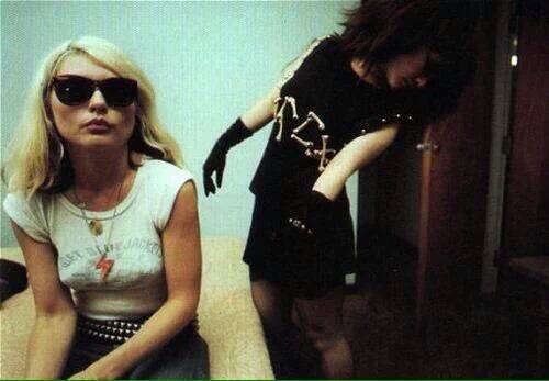 Sex acidtripper666:  Debbie Harry and Siouxsie pictures