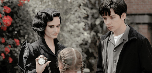 rowlinginthedepp: First look at Miss Peregrine’s Home for Peculiar Children, directed by Tim B