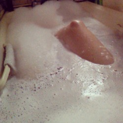 alli3pie:  I put so much bubble bath in.