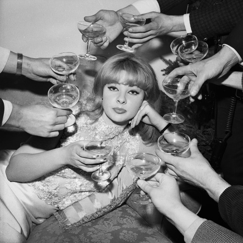 inthedarktrees: Mandy Rice-Davies, a Welsh showgirl and witness in the Profumo affair, at the press 