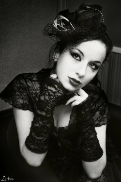 victorian-goth:  Victorian goth http://victorian-goth.tumblr.com/