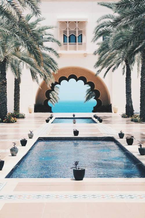 debra-dustjacket - Shangri-La Resort, Muscat | number 93 &...